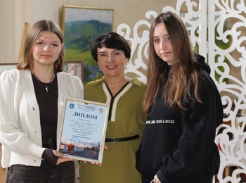 Команда студентського самоврядування факультету лісового і садово-паркового господарства УНУ здобула престижну нагороду на конкурсі «Дивовижна Умань-2025»